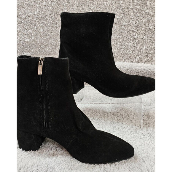 NEW C La Canadienne Ann‎ Suede Leather Booties Side Zip Ankle Boots Black Sz 7M - Picture 1 of 7